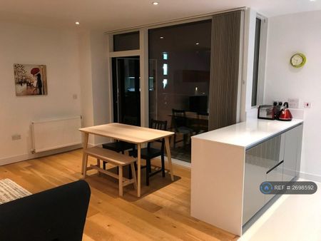 1 bedroom flat to rent - Photo 3