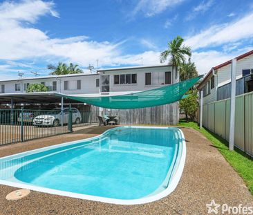 Fully Furnished & Fully Air Conditioned 1st floor 2 bedroom Apartme... - Photo 5