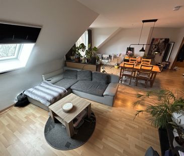 Perfekter Rückzugsort: Moderne 2-Raum-Wohnung mit Balkon in Gröningen - Photo 1