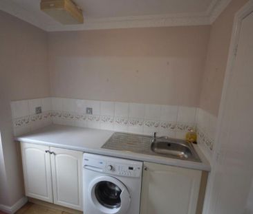 4 bedroom detached house to rent - Photo 5