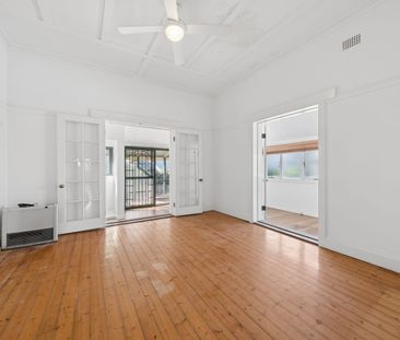 Charming & Well Located - Photo 2