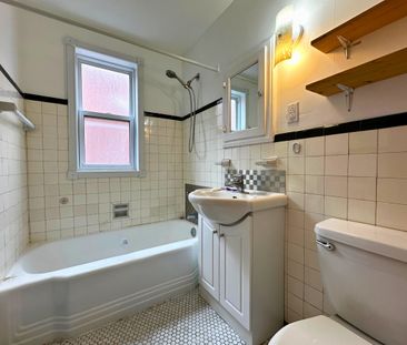 2490 Rue Sherbrooke Est, #2 - Photo 6