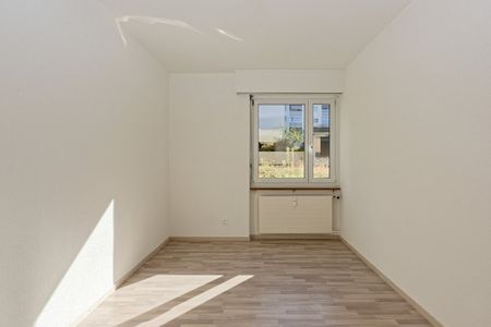 Rent a 3 ½ rooms apartment in Basel - Photo 2