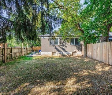 For Lease - 47 Newbury Drive Unit# Lower Fl, Newmarket, Ontario - Photo 5