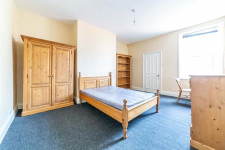 6 bedroom terraced house to rent - Photo 5