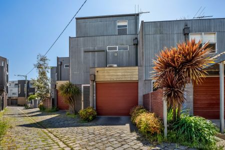 9/256 Glenlyon Road, Fitzroy North - Photo 2