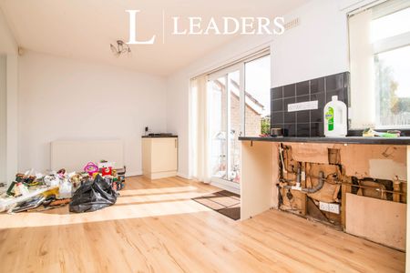 3 bedroom house to rent Sandpiper Gardens, Birmingham, West Midlands, B38 - Photo 3