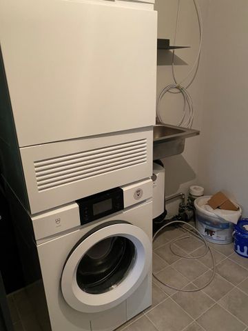 "Ab 1.3.26 modernes möbliertes Zimmer an zentraler Lage in Kriens" - Foto 3