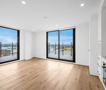 Modern 1-Bedroom Apartment with Car Space in the Heart of Gungahlin - Photo 2