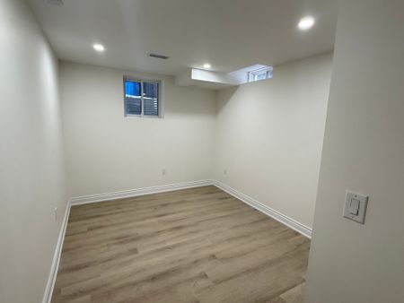 For Lease - 1330 Maddock Drive, Oshawa, Ontario - Photo 5