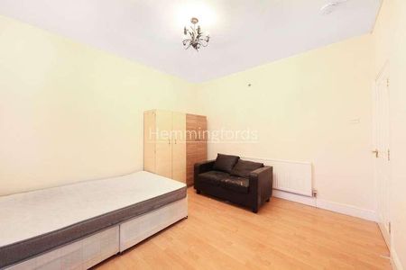 Brancaster Road, Ilford, IG2 - Photo 3