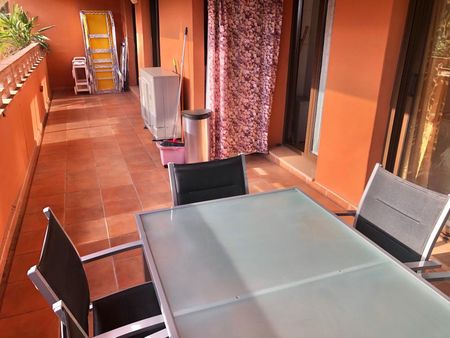 Alquiler de piso en Avenida Conde Rudi s/n - Photo 4