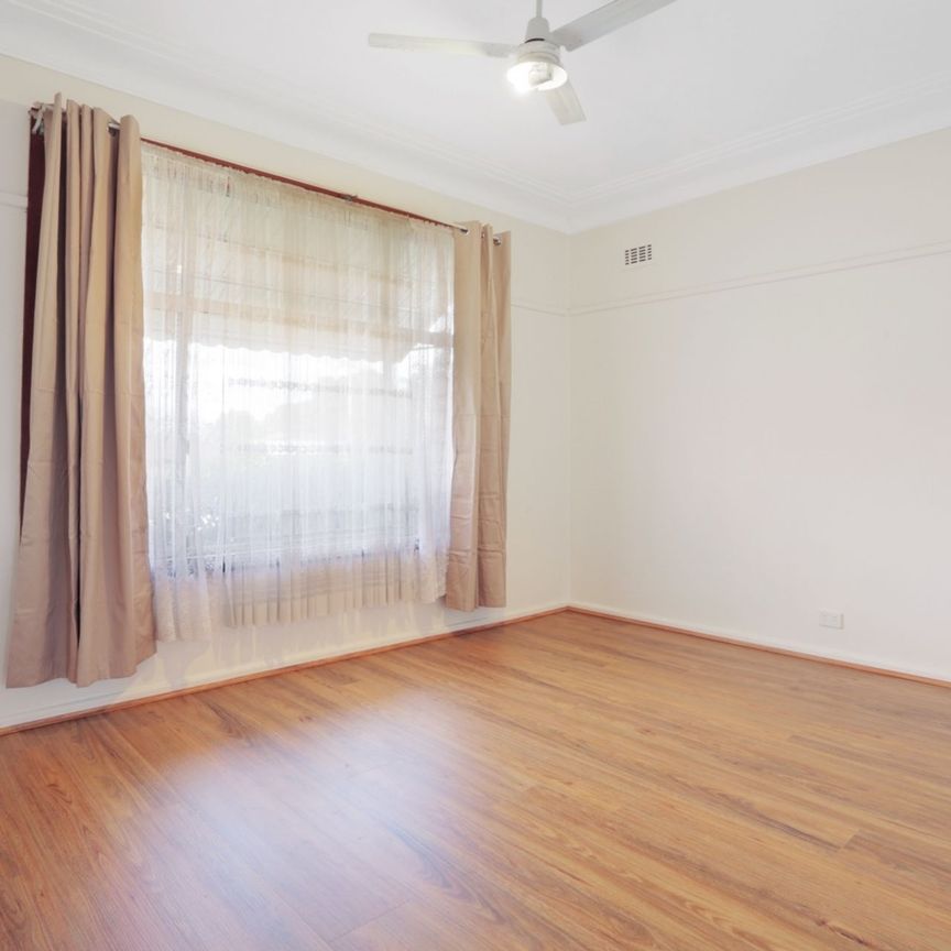 3 Bedroom House - Close to All Amentities - Photo 1