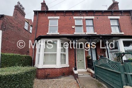 5 Bedroom Semi-Detached House for rent in St. Michaels Terrace - Photo 3