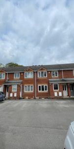 2 bed Flat - To Let - Photo 3