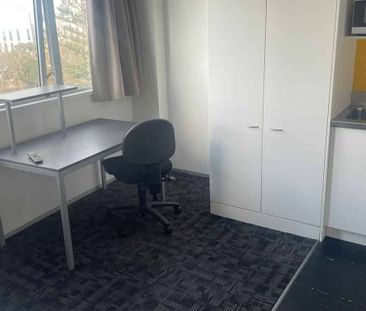 Cosy Studio Apartment - Photo 2