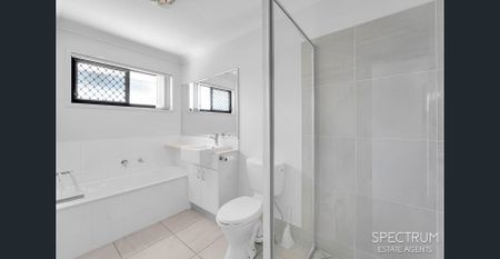 Tidy modern home in convenient location - Photo 5