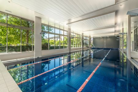 Executive Apartment with district and CBD skyline vistas - Photo 5