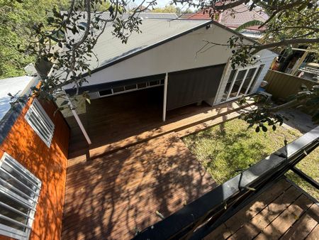 Great Size Family Home - Photo 3