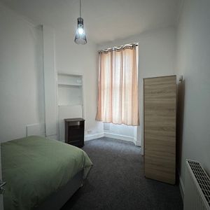 Room in a Shared Flat, Allison Street, G42 - Photo 2