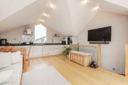 2 bedroom flat to rent - Photo 5