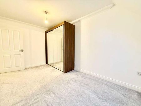 Holly Court, Station Road, West Moors, BH22 - Photo 2