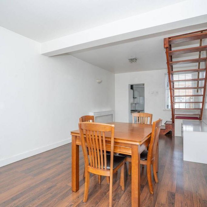 2 bedroom terraced house to rent - Photo 1