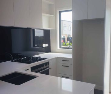 Near new 2 bedrooms home - Photo 5