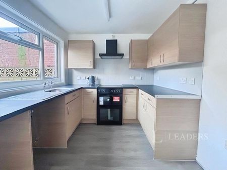 3 bedroom terraced house to rent - Photo 2