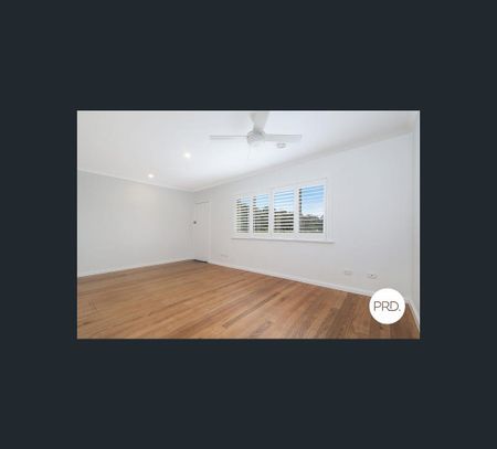 2/654 Short Street, East Albury, NSW 2640 - Photo 4