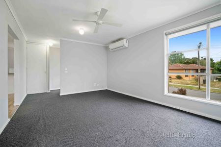 5 Curnow Street, Golden Point - Photo 4