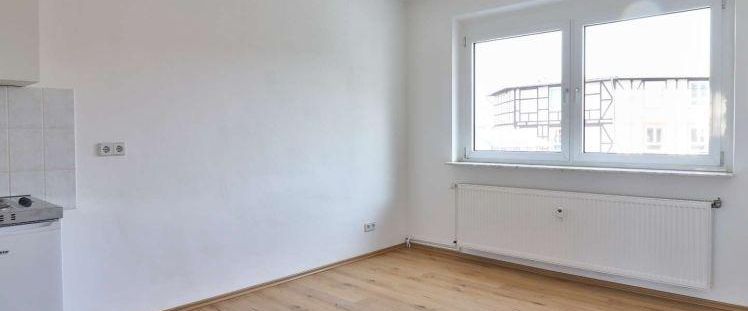 Klein aber Mein! Singlewohnung mit Fahrstuhl, kleiner Küchenzeile u. PKW-Stellpl. - Photo 1