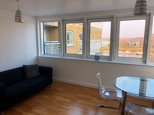 2 Bed Flat, Oyster Wharf, SW11 - Photo 1