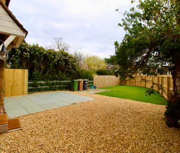 Peterborough Road, Wansford, Peterborough - Photo 2
