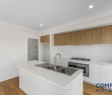 13 Buttercup Crescent, Armstrong Creek VIC 3217 - House For Rent | ... - Photo 5