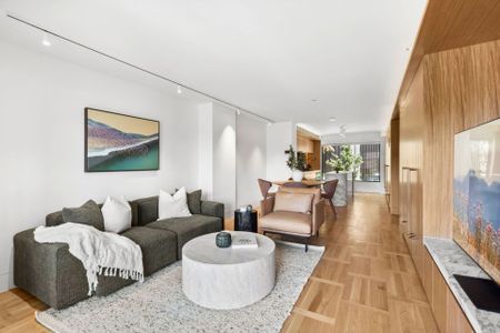 BOUTIQUE APARTMENT WITH DESIGNER FINISHES IN THE ROCKS | Furnished - Photo 3