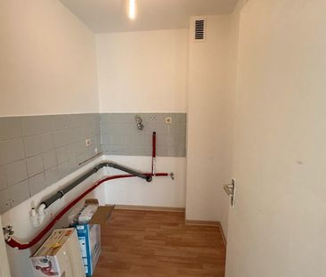Helle, frisch renovierte 2-Zimmer-Wohnung mit großem Balkon - Photo 5