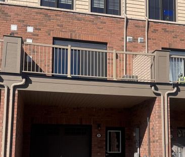 For Lease - 21 Melody Lane, Thorold, Ontario - Photo 2