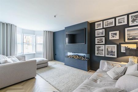 4 bedroom detached house to rent - Photo 4