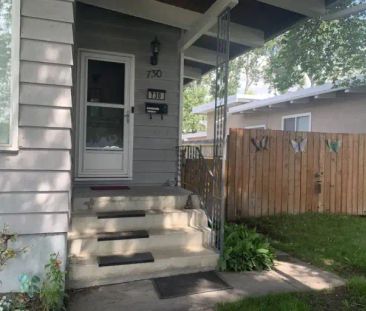 Fully furnished 2BR home close to Chinook, Rocky View Hosp. and MRU... - Photo 1