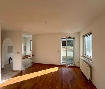 kleine 1- Raumwohnung mit Balkon auf dem Land / Girbigsdorf ! - Photo 3