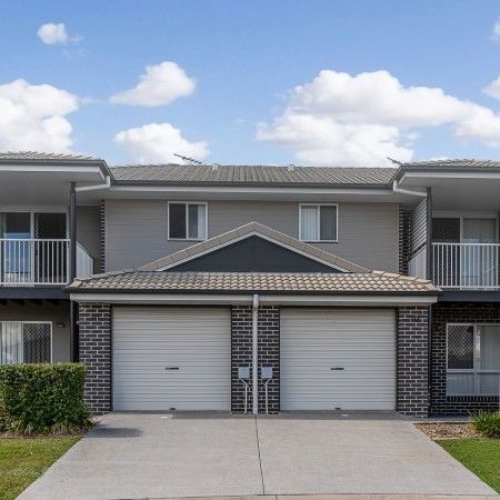 Fully Air conditioned Townhouse - Photo 1