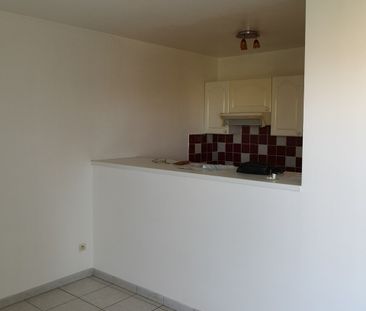 Location Appartement 42m² ISTRES 13800 - Photo 3