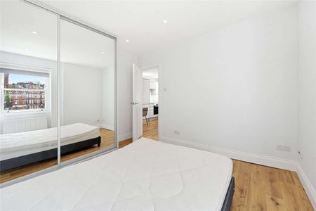 A wonderfully bright and modern one bedroom apartment in a prime location. - Photo 5