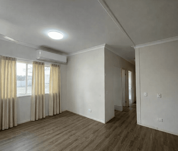 FOUR BEDROOM , TWO BATHROOM HOME - FIRST MONTHS FREE RENT ! - Photo 1