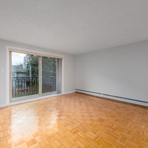 155 19th Street, East - Photo 3