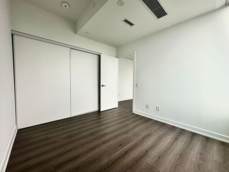 For Lease - 8 Wellesley Street Unit# LPH06, Toronto, Ontario - Photo 3