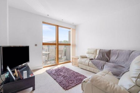 1 bedroom flat to rent - Photo 4