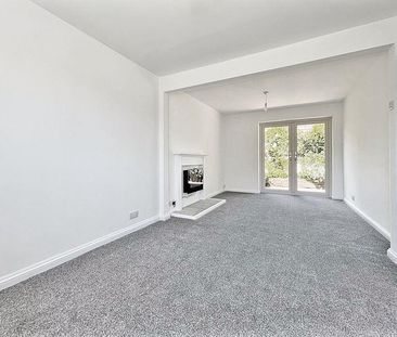 2 bedroom detached bungalow to rent - Photo 2