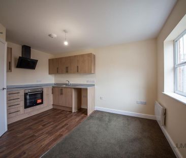 1 bedroom flat to rent - Photo 2